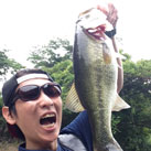 けん