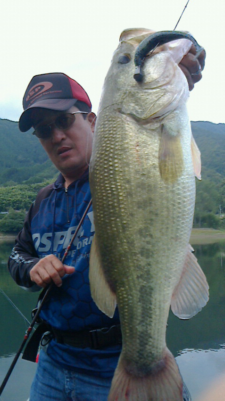 2340g