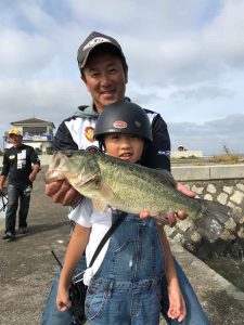 チャプター霞ヶ浦第５戦４位の納谷さんバス持ち