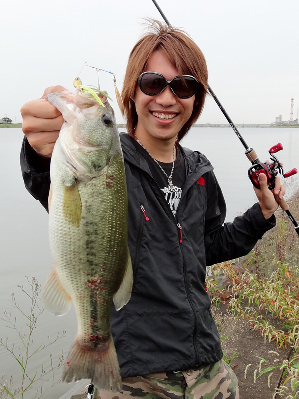 TSUYOSHI