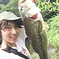 けん